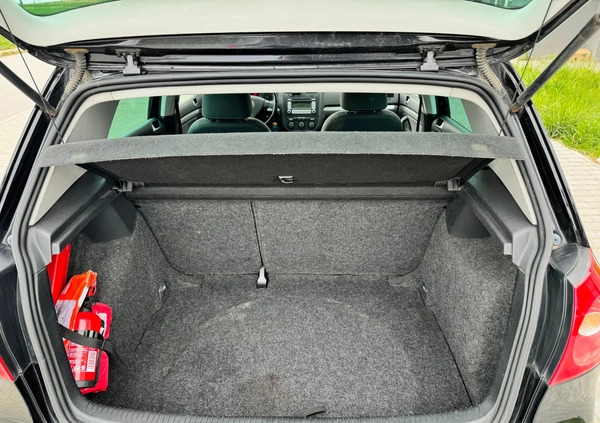 Volkswagen Golf cena 15500 przebieg: 220000, rok produkcji 2007 z Sucha Beskidzka małe 67